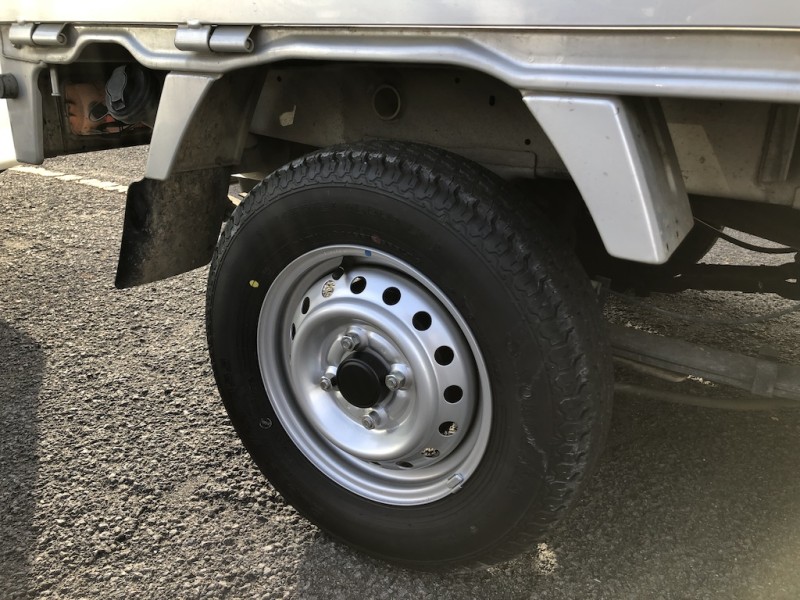 ニッサン NT100クリッパー5枚目