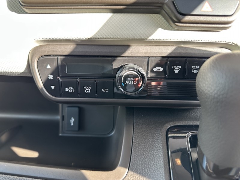 ホンダ N BOX13枚目