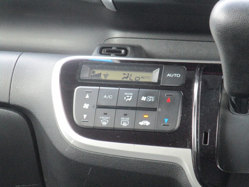 ホンダ N BOX11枚目