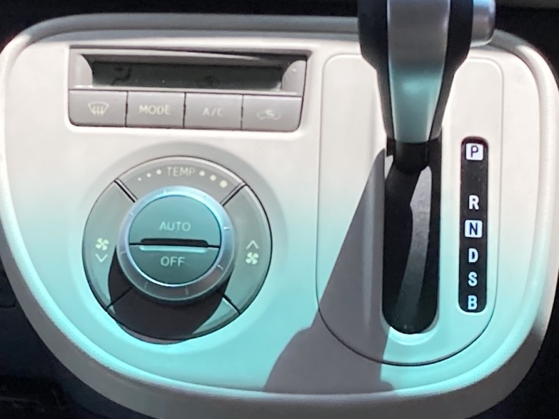 ダイハツ ミラココア11枚目