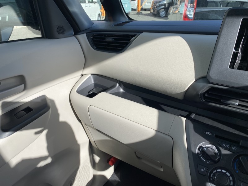 三菱 eKスペース12枚目