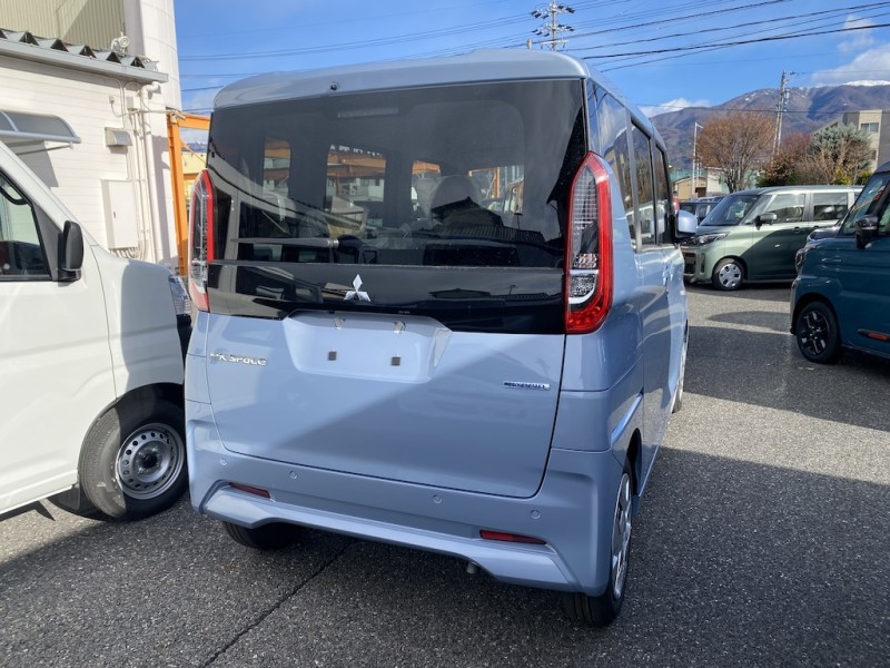 三菱 eKスペース3枚目