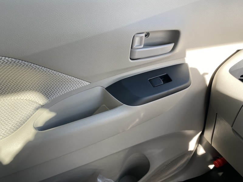 三菱 eKスペース15枚目