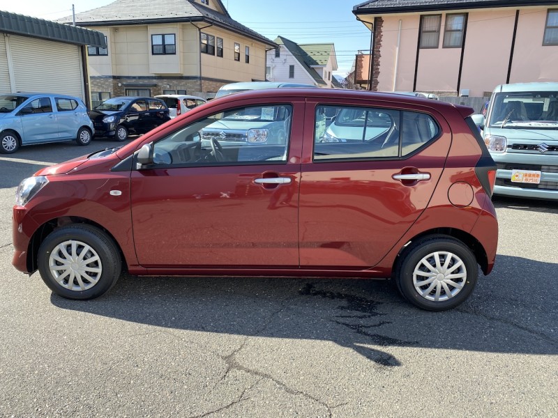 ダイハツ ミライース9枚目