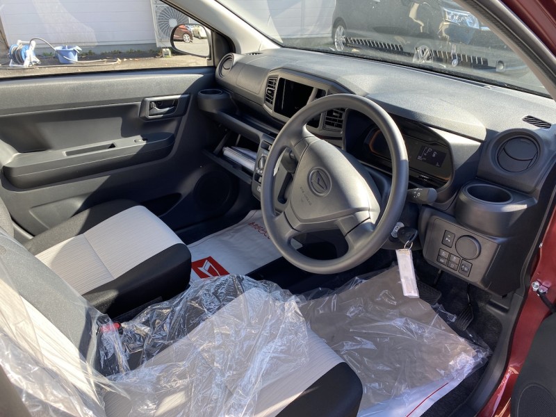 ダイハツ ミライース10枚目