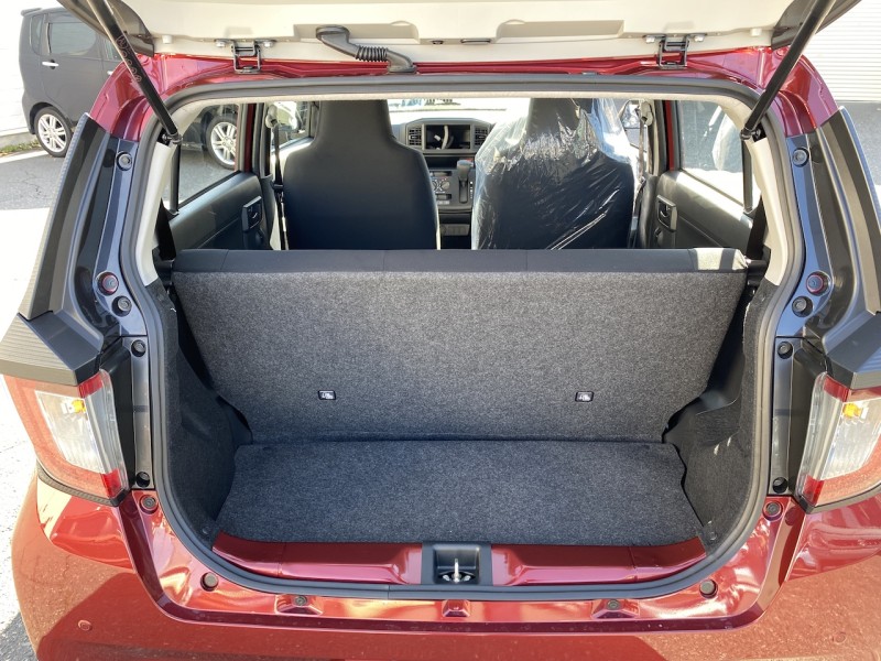 ダイハツ ミライース6枚目