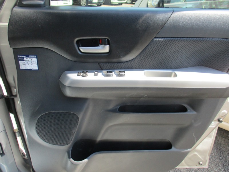 スズキ スペーシア27枚目