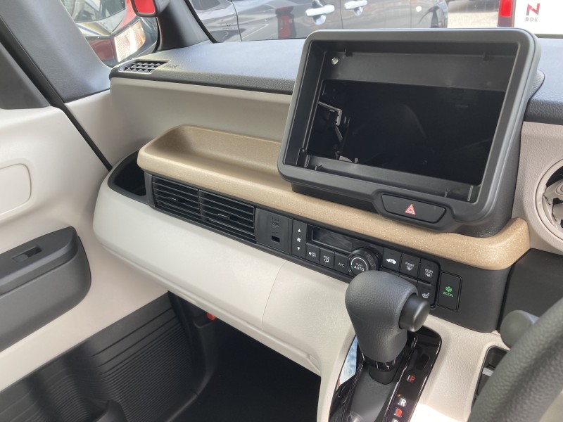 ホンダ N BOX11枚目