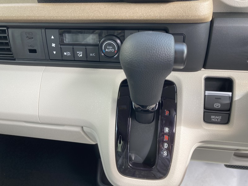 ホンダ N BOX12枚目