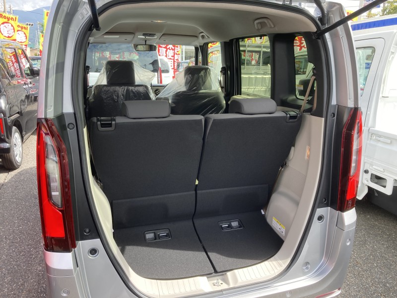 ホンダ N BOX5枚目