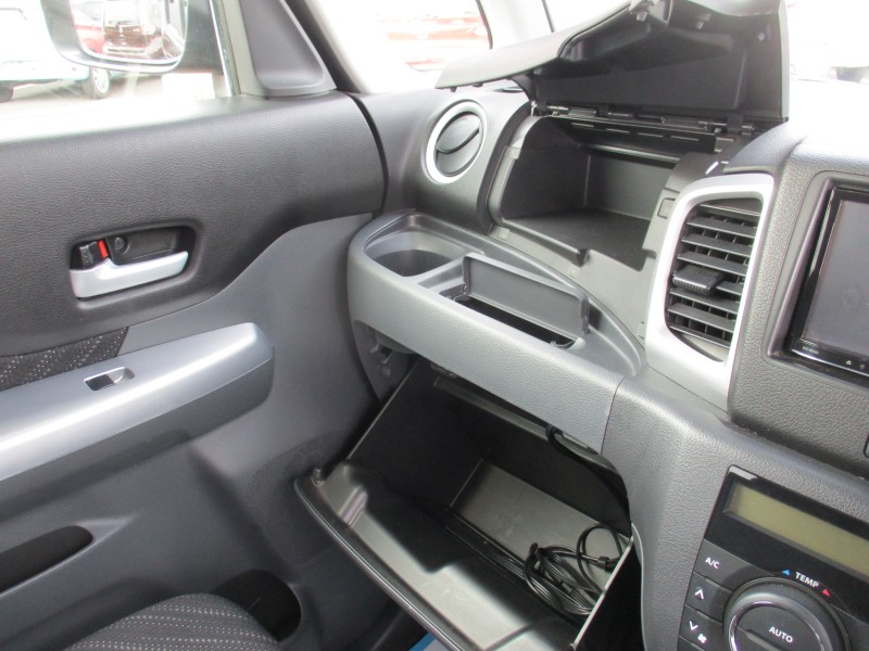 スズキ スペーシア15枚目