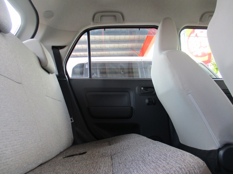 ダイハツ ミラトコット27枚目