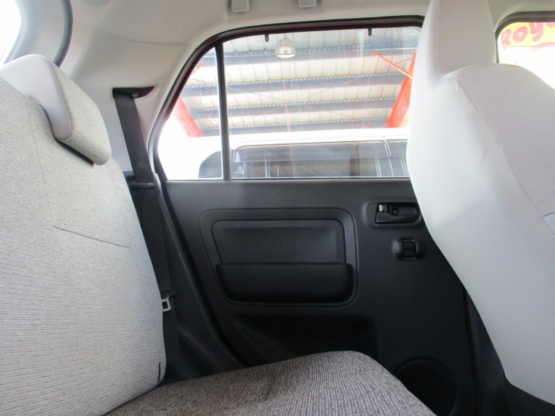 ダイハツ ミラトコット28枚目