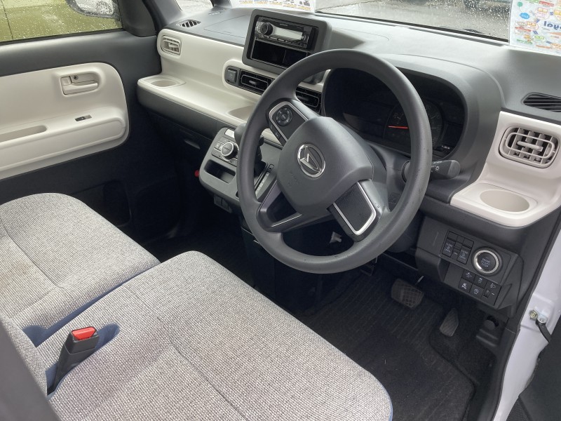 ダイハツ ムーヴキャンバス8枚目