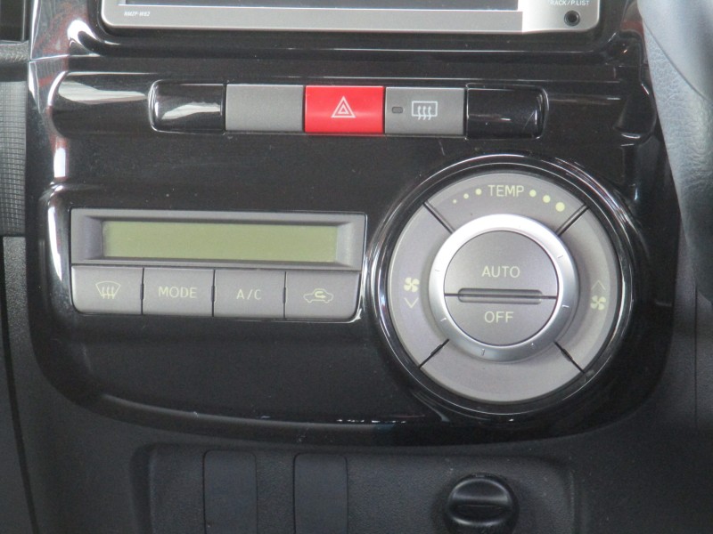 ダイハツ タント12枚目