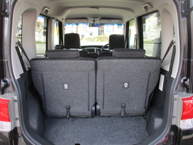 ダイハツ タント6枚目