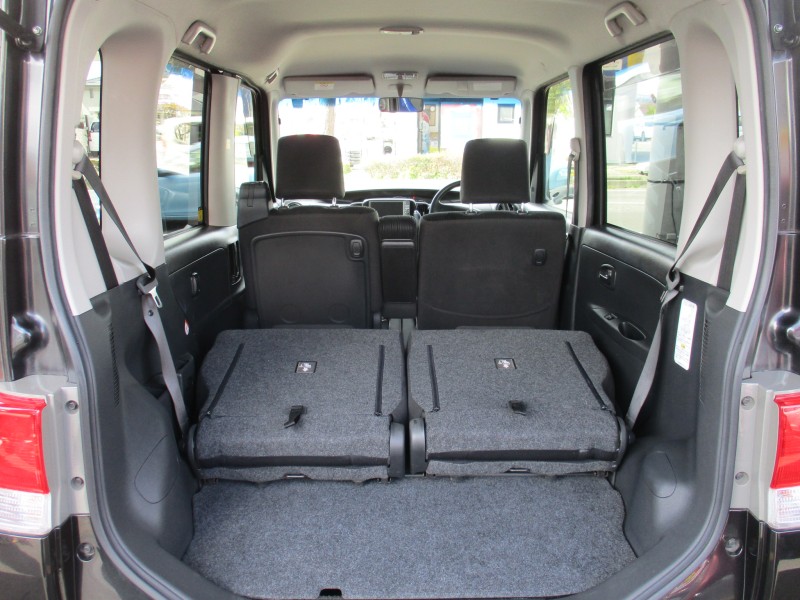 ダイハツ タント7枚目