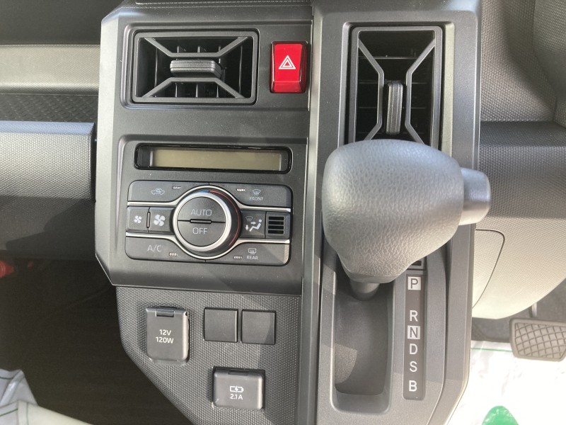 ダイハツ タフト9枚目