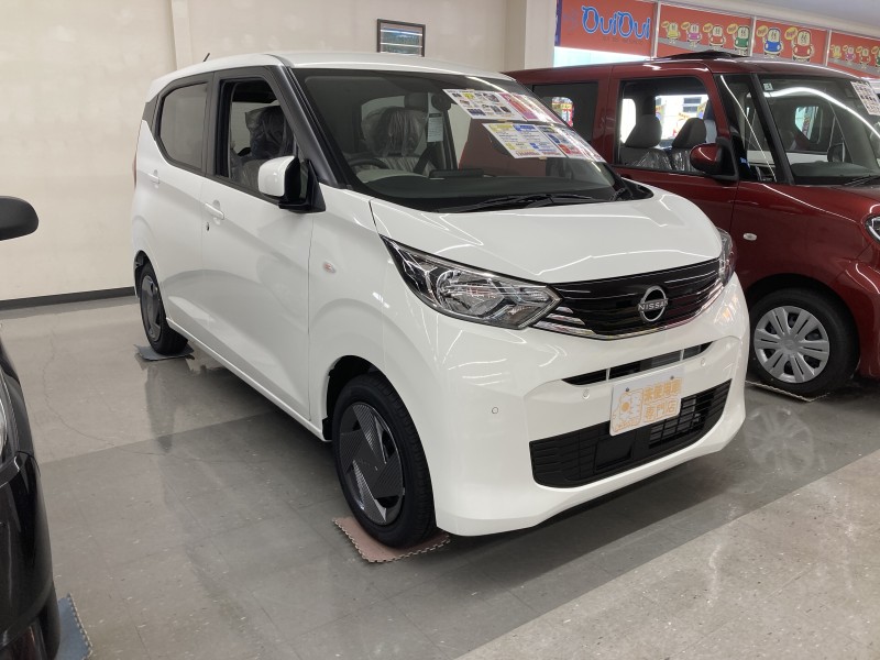 ニッサン デイズ2枚目