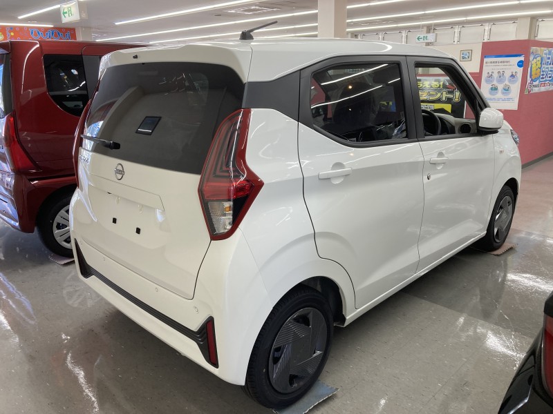 ニッサン デイズ3枚目