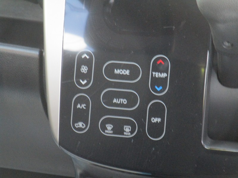 三菱 eKワゴン11枚目