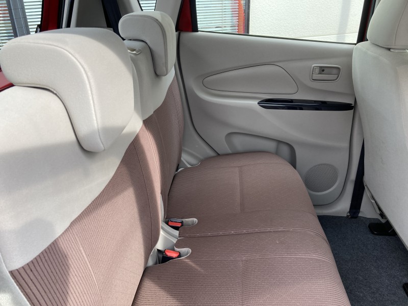 三菱 eKワゴン9枚目