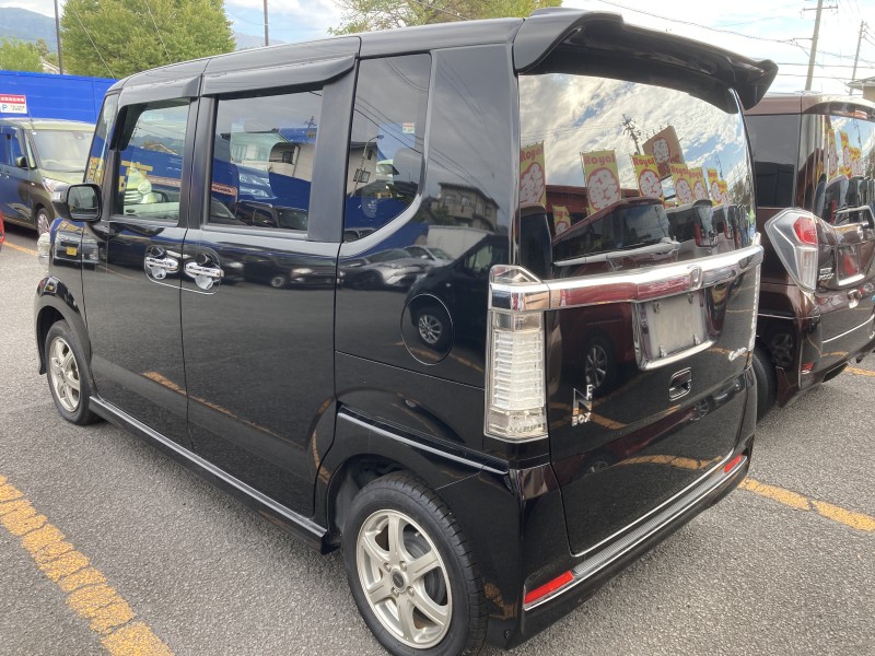 ホンダ N BOX4枚目