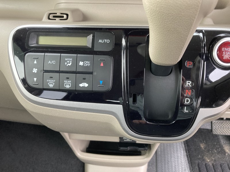 ホンダ N BOX9枚目
