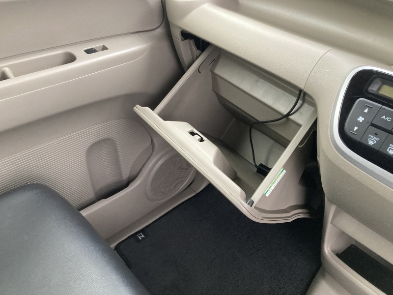 ホンダ N BOX13枚目