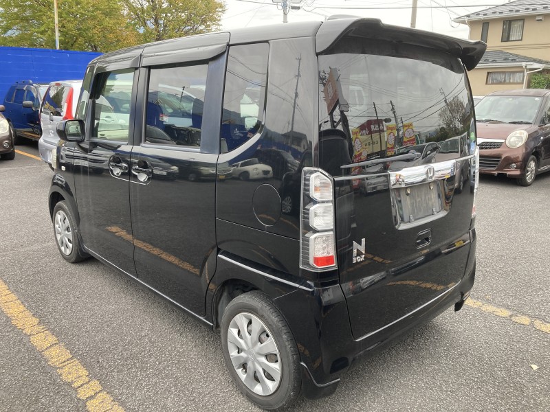 ホンダ N BOX4枚目