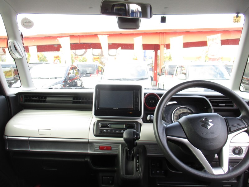 スズキ スペーシア9枚目