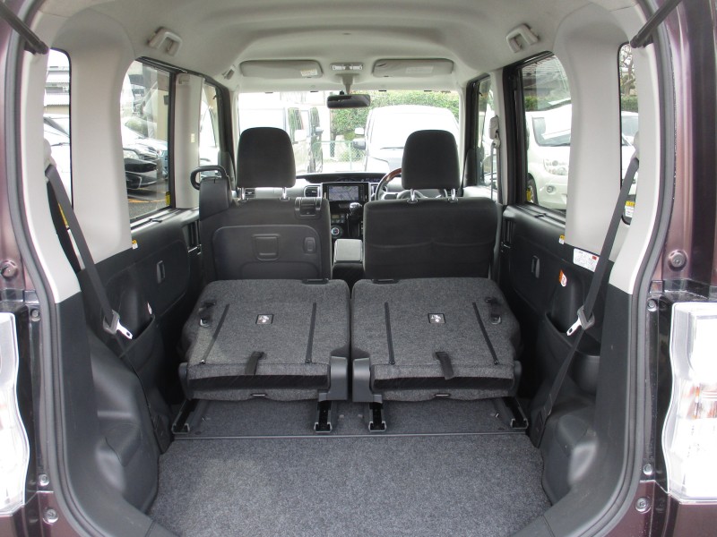 ダイハツ タント7枚目