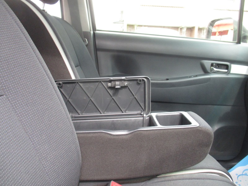 トヨタ ピクシススペース10枚目