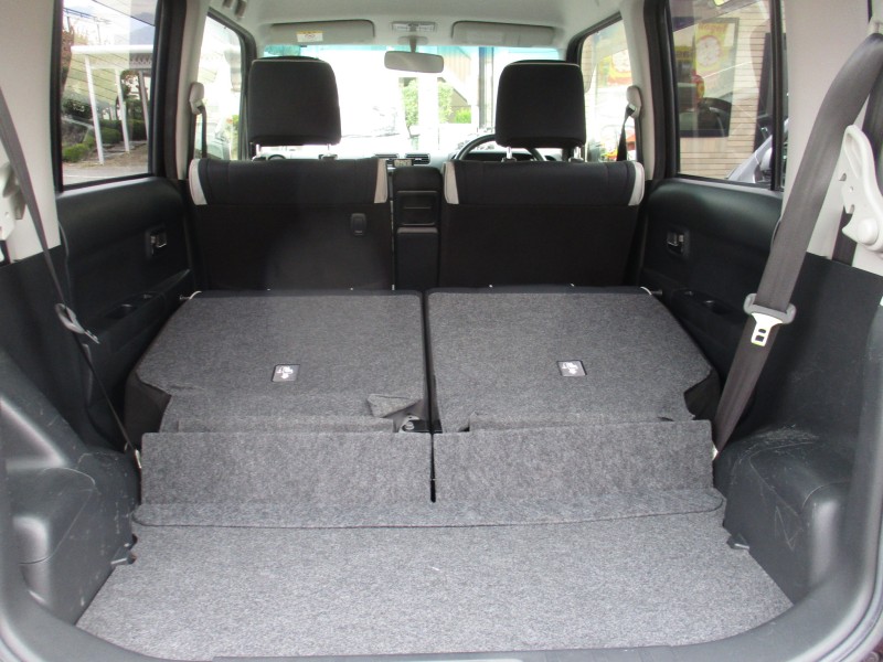 トヨタ ピクシススペース7枚目