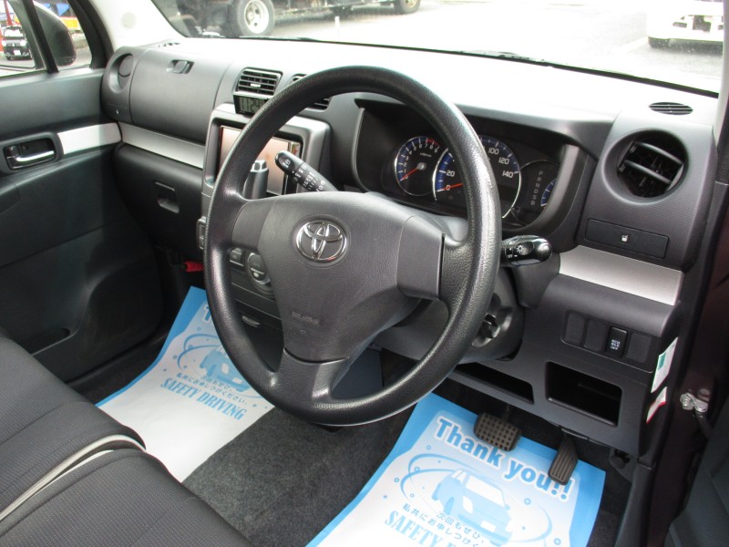 トヨタ ピクシススペース8枚目