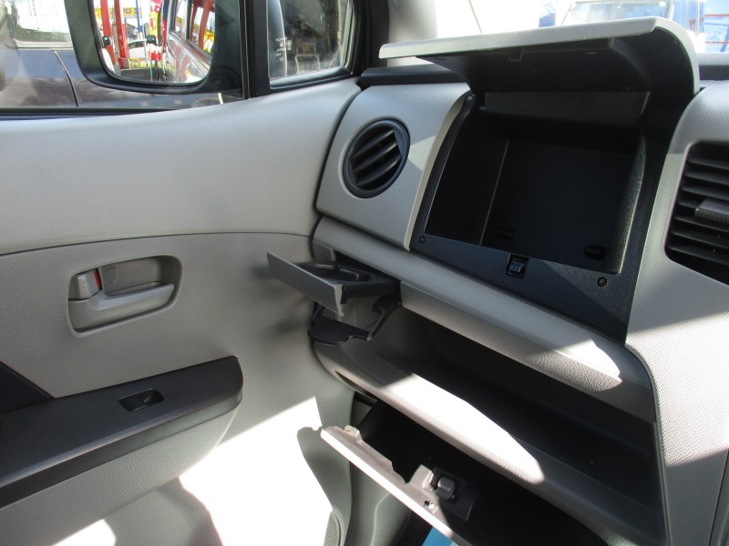 マツダ AZ-ワゴン14枚目