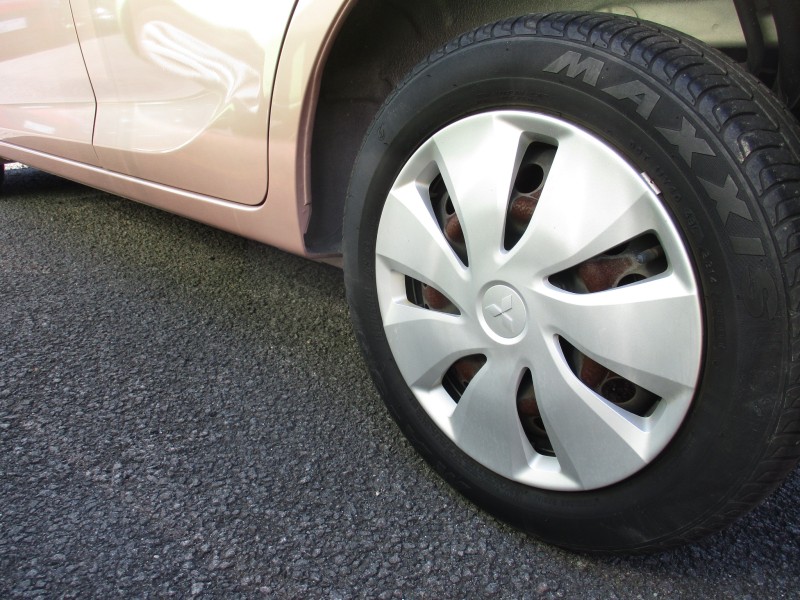 三菱 eKワゴン25枚目