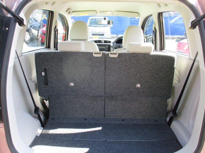 三菱 eKワゴン6枚目