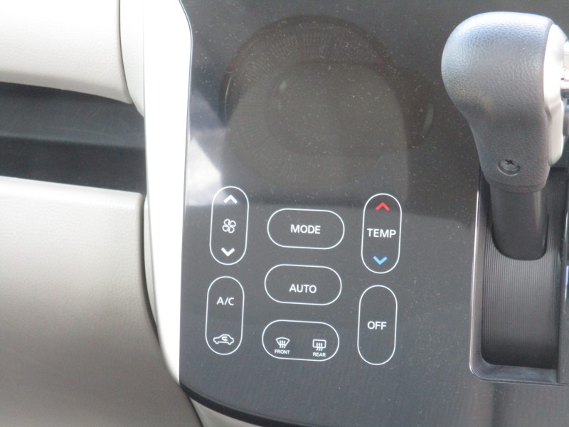 三菱 eKワゴン11枚目