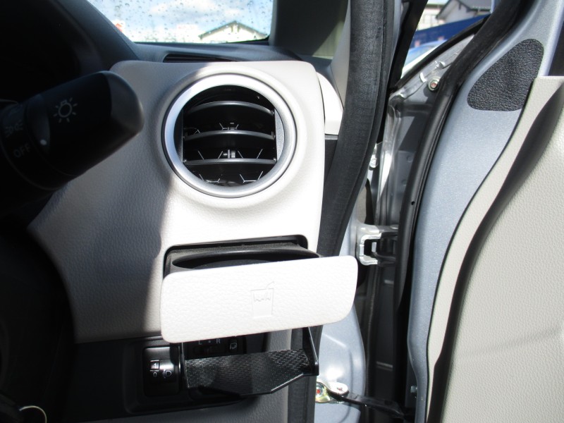 三菱 eKワゴン16枚目