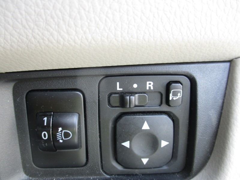 三菱 eKワゴン17枚目