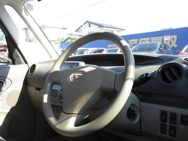 ダイハツ タント8枚目