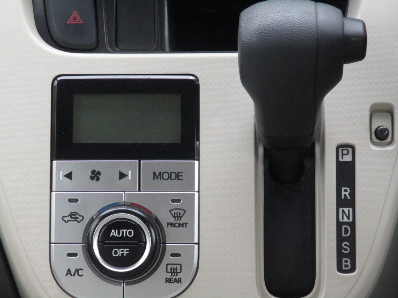 ダイハツ ムーヴ12枚目