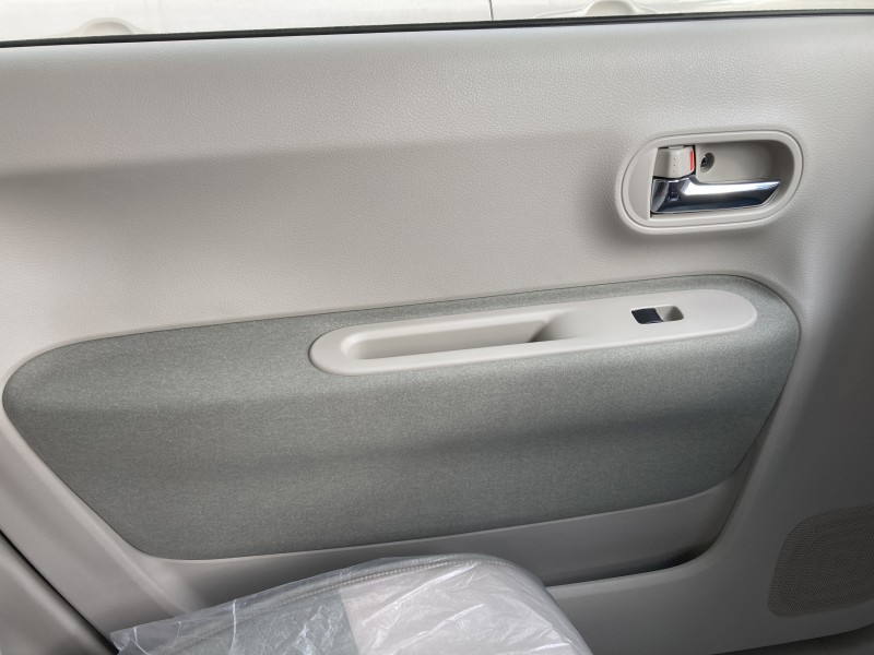 スズキ アルトラパン15枚目