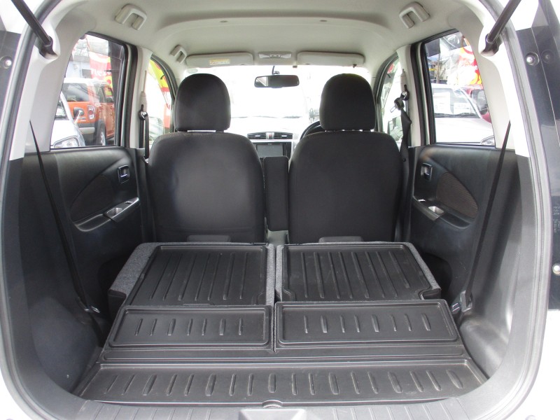 三菱 eKカスタム7枚目