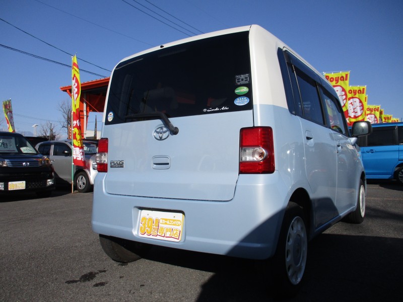 トヨタ ピクシススペース3枚目