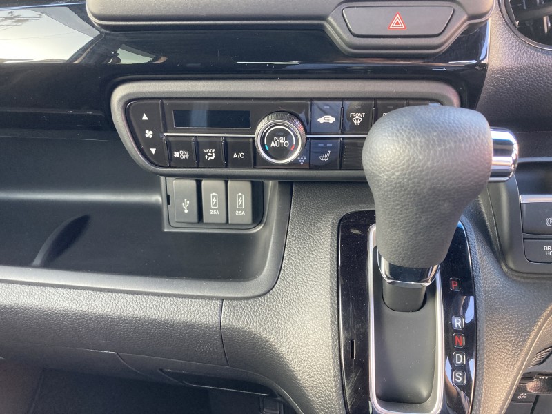 ホンダ N BOX10枚目