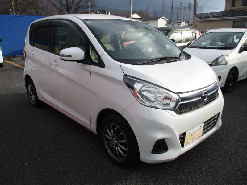ニッサン デイズ2枚目