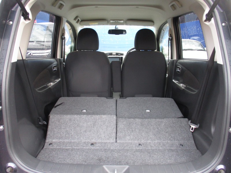 三菱 eKカスタム7枚目