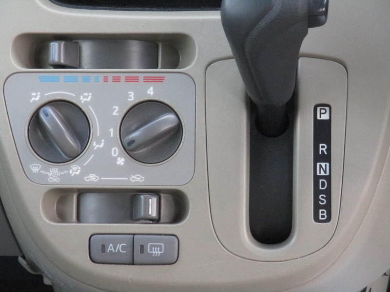 ダイハツ ムーヴ12枚目